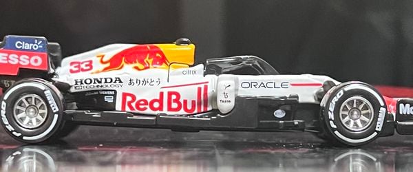 Cửa hàng chuyên bán Đồ chơi mô hình Xe Tomica Premium Racing Red Bull Racing Honda RB16B No. 33 Arigato đẹp rẻ có giao hàng