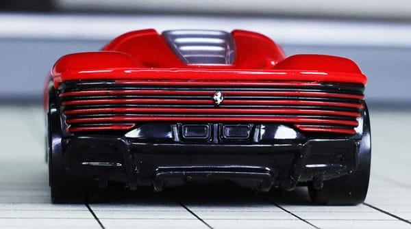 Sưu tầm xe Taraka Tomy Mô hình xe đua Tomica No. 46 Ferrari Daytona SP3