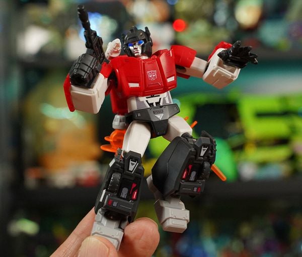 Hộp Mù Transformers Shining Version 02 Shining 1985 Blokees 71122 ngẫu nhiên nhận mô hình đẹp mắt