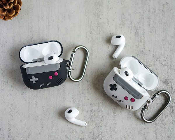 Anime Gameboy Silicone AirPods Case With Keychain A