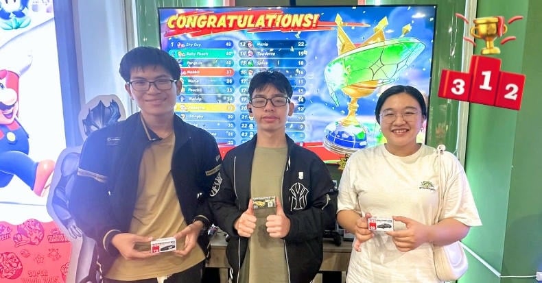 Giải đua xe Mario Kart World Weeboo phần thưởng xe Tomica