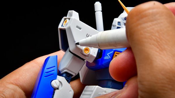 cách dùng Gundam Marker Real Touch