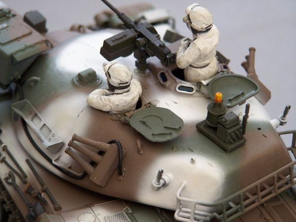 cách sơn mô hình JGSDF Type 74 Tank Winter Version 1-35 Tamiya 35168