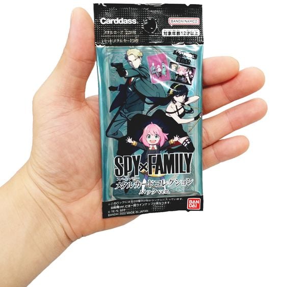 Thẻ bài Carddass SPY x FAMILY Metallic Card Collection Vol 1 chính hãng bandai mở ngẫu nhiên random may mắn thú vị