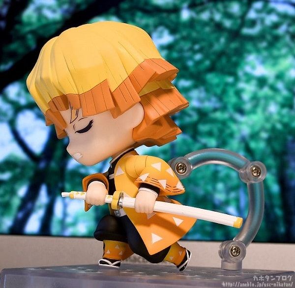 Nendoroid Action Figure Zenitsu Demon Slayer Kimetsu no Yaiba10 Cm Boneco  Articulado Colecionavel - Action Figures - Magazine Luiza