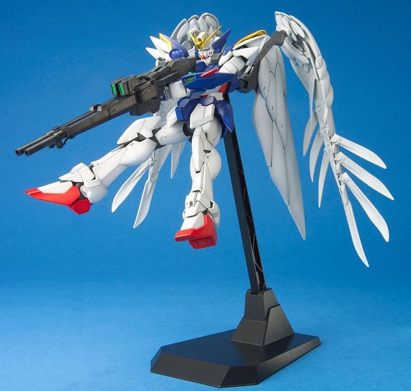 cửa hàng bán Wing Gundam Zero Custom MG