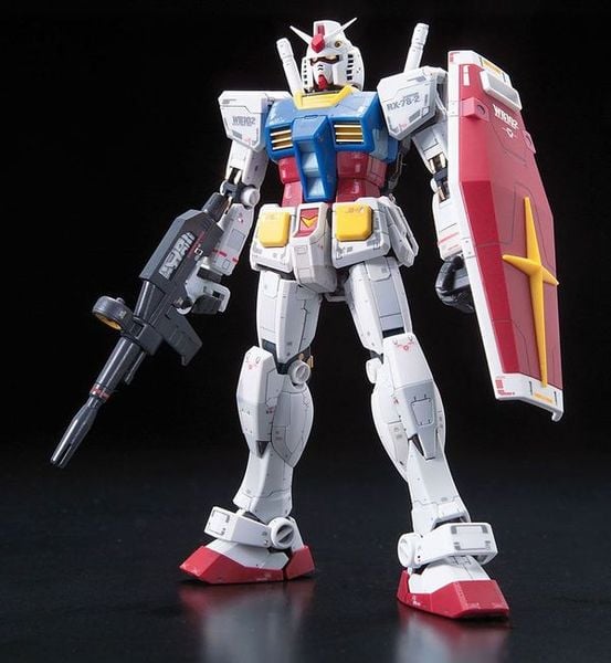 cửa hàng đồ chơi bán RX-78-2 Gundam RG