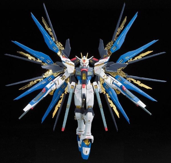 cửa hàng đồ chơi bán Strike Freedom Gundam RG