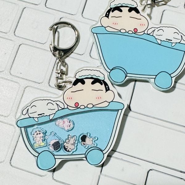 Móc khóa acrylic lắc Crayon Shin-chan thiết kế đẹp mắt, gọn nhẹ, là phụ kiện hoàn hảo dành cho fan anime truyện tranh