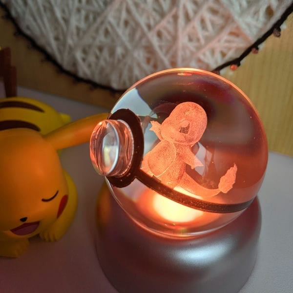 Đèn LED RGB trang trí hình bóng Poke Ball Pokemon Charmander