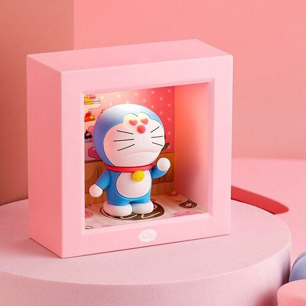 Đèn ngủ hình Doraemon màu hồng Love