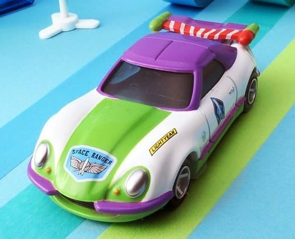 Mua Đồ chơi mô hình xe Dream Tomica DM-03 Disney Gittie-X Buzz Lightyear Sports Car đẹp mắt chất lượng tốt