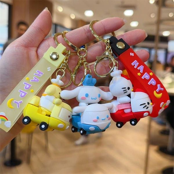 Móc khóa figure nhân vật hoạt hình cartoon Sanrio lái xe trang trí balo túi áo khoác