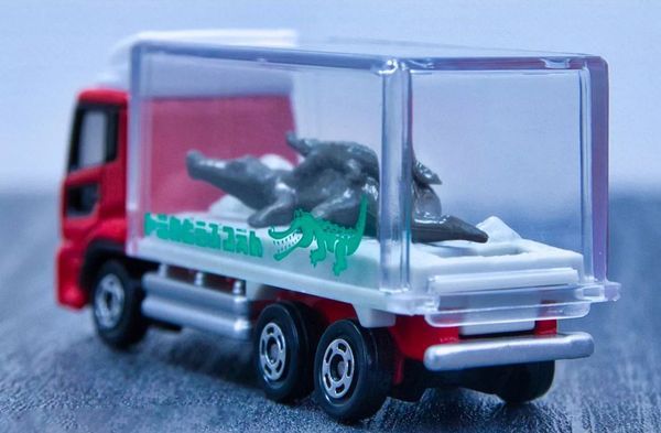 Đồ chơi mô hình xe Let's go play Tomica Zoo Set xe tải thảo cầm viên vận chuyển cá sấu màu đỏ đẹp mắt chất lượng tốt giá rẻ mua trưng bày trang trí