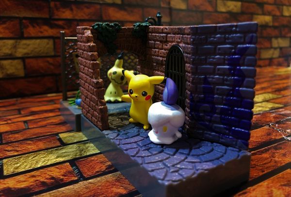 figure Pokemon Town Back Alley at Night real