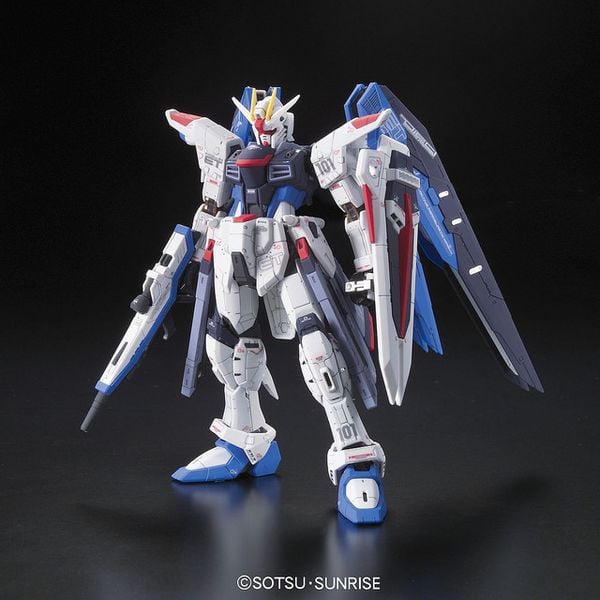 Freedom Gundam RG 1144 nshop