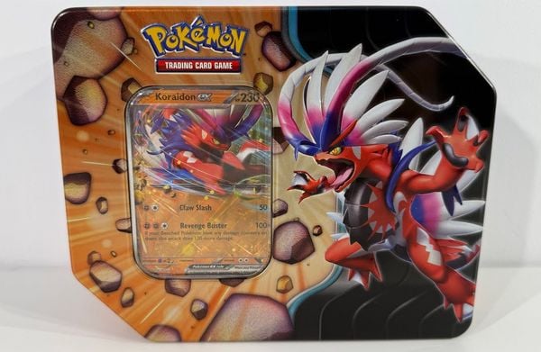 Mua ngay Pokemon TCG Slashing Legends Tin 5 Pack Koraidon ex để sở hữu các thẻ bài quý hiếm và mạnh mẽ
