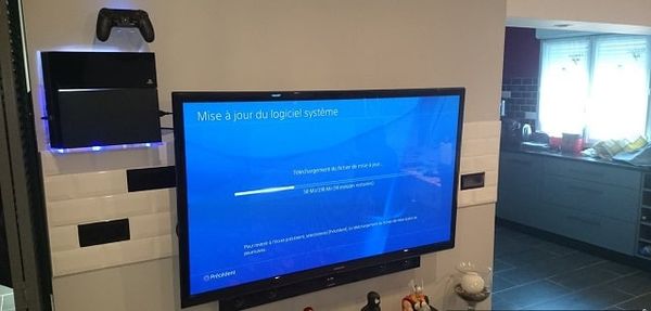 PS4 wall mounts will be harder to remove discs