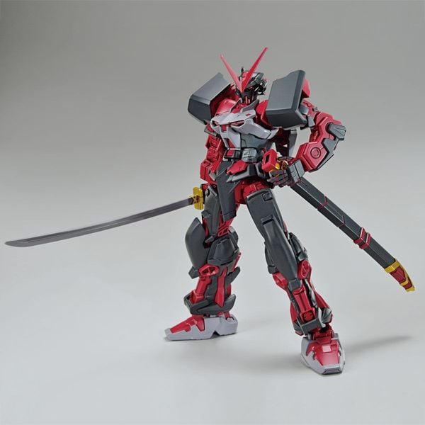 Gundam Astray Red Frame Inversion HG 1/144 chất lượng cao