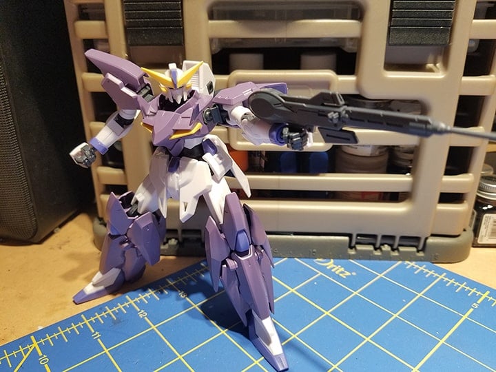 Gundam bị lỏng khớp