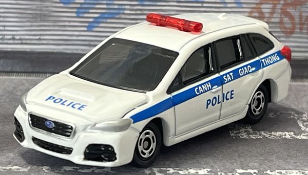 Đồ chơi mô hình AEON TOMICA No. 71 Subaru Levorg Vietnam Police Car xe cảnh sát đẹp mắt chất lượng tốt chính hãng nhật bản mua trang trí sưu tầm