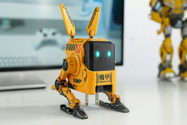 Củ sạc nhanh GravaStar Alpha65 GAN 65W War Damaged Yellow chính hãng chất lượng tốt thiết kế độc đáo ấn tượng nhỏ gọn dễ mang theo di chuyển