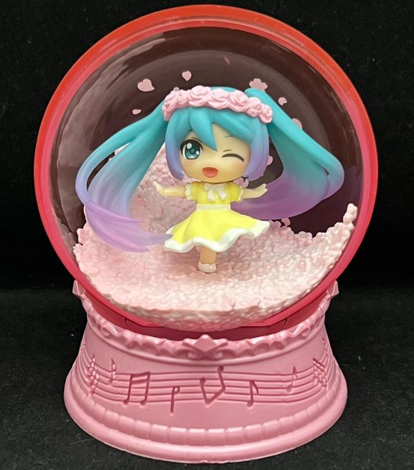 Shop bán Hatsune Miku Series Scenery Dome chính hãng Re-Ment ngẫu nhiên đẹp mắt dễ thương chất lượng tốt giá rẻ có giao hàng nhiều ưu đãi