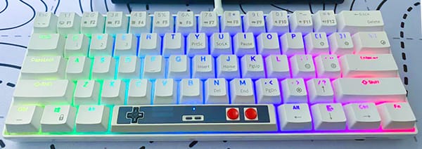 Hình ảnh thực tế phím cách Spacebar 6.25u Retro NES 1985 Keycap