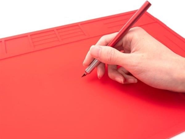 Khay lót kĩ thuật thuần silicone tự nhiên đa năng chống trượt tĩnh điện Hobby Mio mềm mịn
