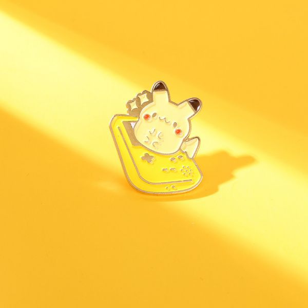 Huy hiệu pin cài áo Pokemon Starter Gameboy Chibi - Pikachu