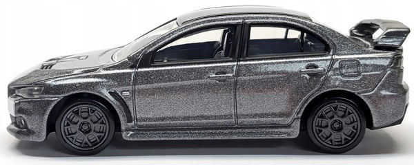 Mô hình xe hơi die cast thích hợp trang trí bàn việc Tomica Premium 02 Mitsubishi Lancer Evolution Final Edition
