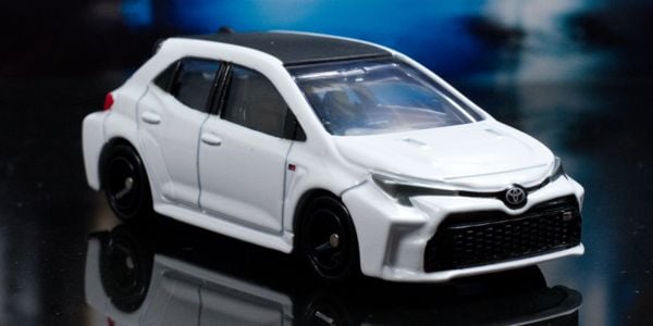 Mua ngay Tomica No. 52 Toyota GR Corolla Morizo Edition mô hình xe đồ chơi là món quà tuyệt vời cho fan yêu xe hơi