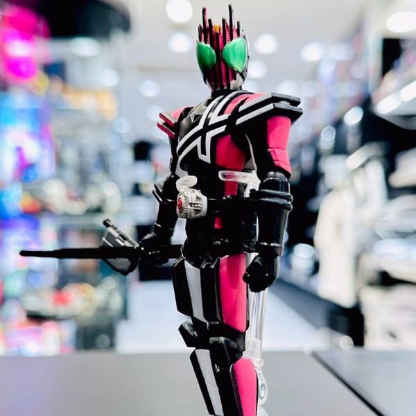 Kamen Rider Action Figure Mini Vol 1 Decade có chi tiết nổi bật