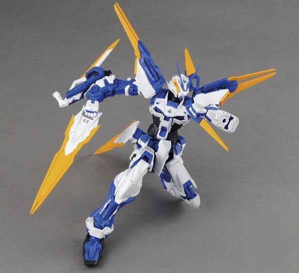 lắp ráp Gundam Astray Blue Frame D MG