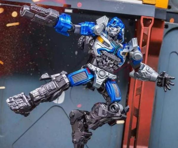 Mô hình lắp ráp Transformers Model Kit Classic Class 06 Mirage Luminous Eyes Chest Blokees 71151 chi tiết có màu sắc đẹp mắt ấn tượng
