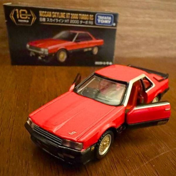 Xe mô hình Tomica Premium 10th Anniversary Nissan Skyline HT 2000 Turbo RS giao hàng toàn quốc