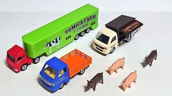 Shop bán Đồ chơi mô hình xe Welcome Tomica Farm Truck Set quà tặng chủ đề nông trại đẹp mắt dễ thương chất lượng tốt giá rẻ nhiều ưu đãi mua sưu tầm trang trí