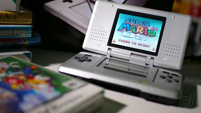 Nintendo DS, khởi đầu táo bạo, đi ngược với kỳ vọng, mang lại vô số phản đối trái chiều