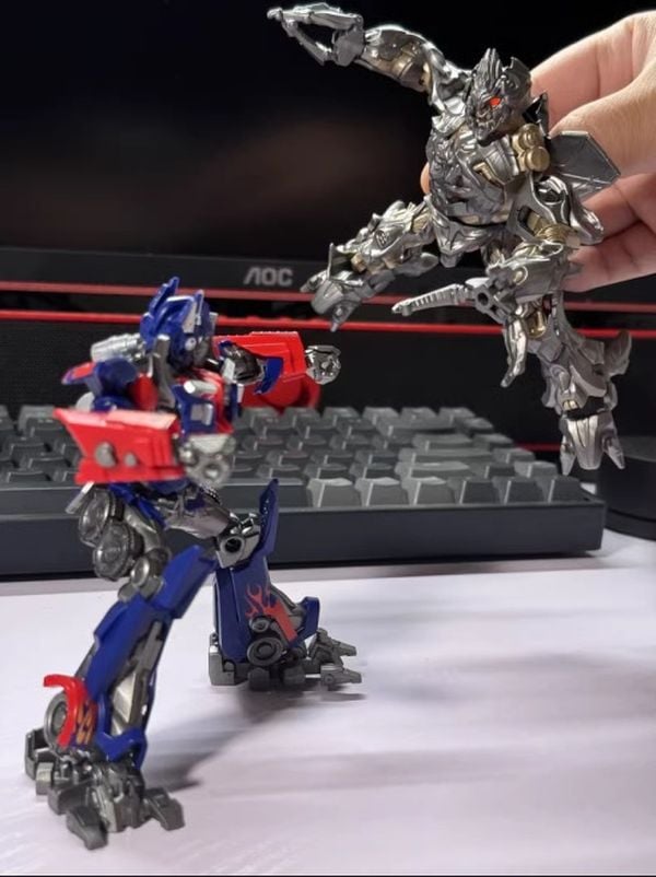 Đập hộp mô hình lắp ráp Transformers Classic Class 10 Movie 1 Megatron Model Kit Blokees 71158 cực đẹp