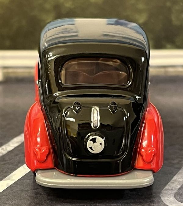 Đồ chơi mô hình xe Dream Tomica No. 176 Disney Motors Dreamstar IV Mickey Mouse xe hơi đẹp mắt dễ thương màu đỏ đen chất lượng tốt giá rẻ