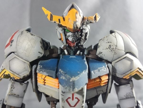 Mô hình Custom Gundam Barbatos Battle Damage