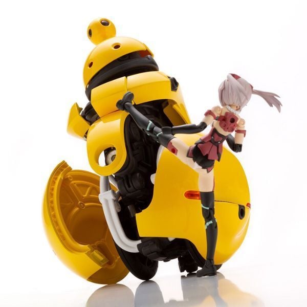 Mô hình NOSERU Yellow Ver có thể di chuyển bằng bánh xe