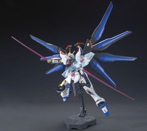 mô hình Strike Freedom Gundam Revive Ver HG Nhật Bản