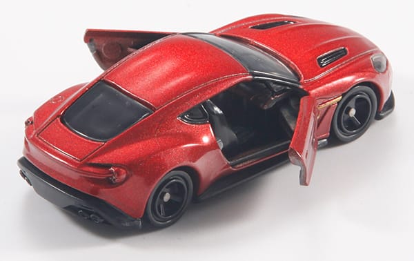 Mua Đồ chơi mô hình xe Tomica No.10 Aston Martin Vanquish Zagato chính hãng giá rẻ
