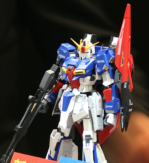 mô hình Zeta Gundam RG Nhật Bản