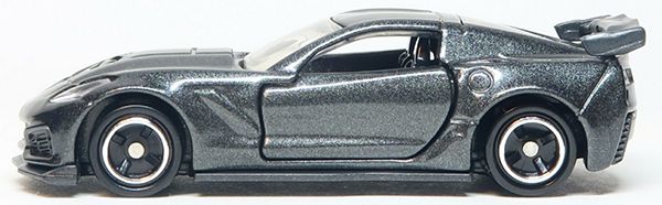 Mua đồ chơi cho bé xe Tomica No. 31 Chevrolet Corvette ZR1 giá tốt