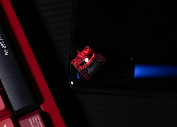 Mua nút keycap Gundam Zaku II Char Aznable Đỏ cho phím cơ giá rẻ
