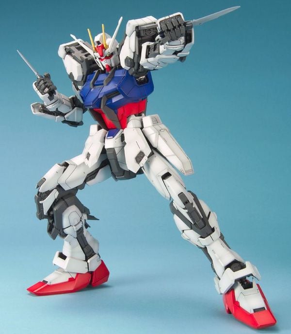 mua Strike Gundam PG Nhật Bản