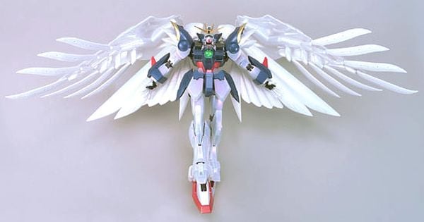 Wing Gundam Zero Custom Special Pearl Coating (PG -1/60) Bandai