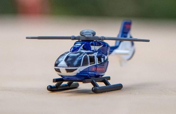 Đồ chơi mô hình xe Tomica No. 104 BK117 D-2 Helicopter trực thăng màu xanh đẹp mắt chất lượng tốt bền chính hãng mua làm quà tặng trưng bày trang trí góc học tập làm việc